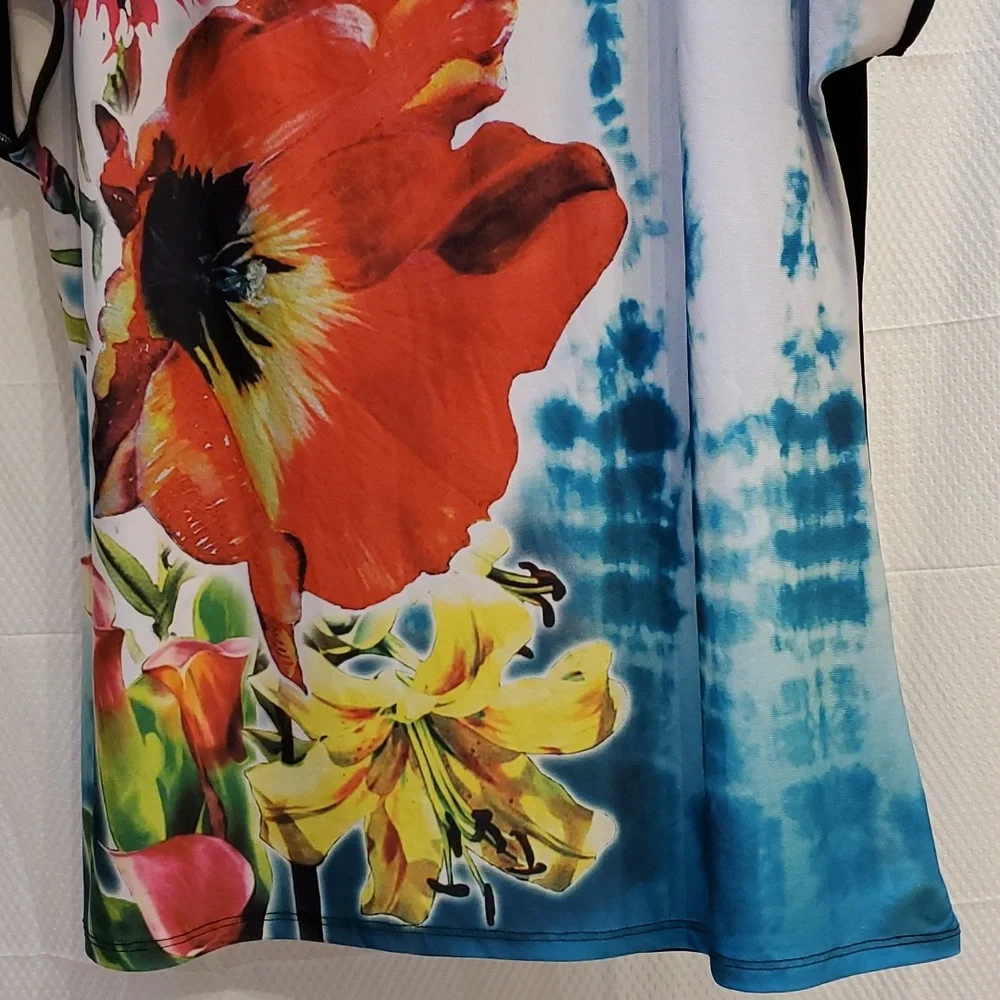 Dressbarn Floral Top - Picture 2 of 6